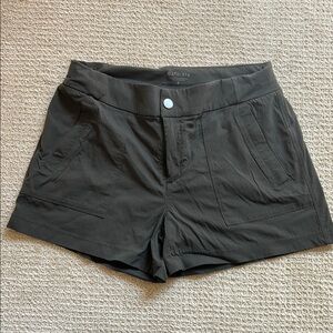 Athleta Gray Cargo Shorts with Tailored Fit